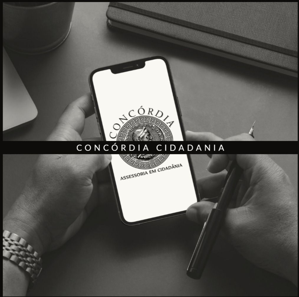 Celular mostrando o logotipo da Concórdia Cidadania